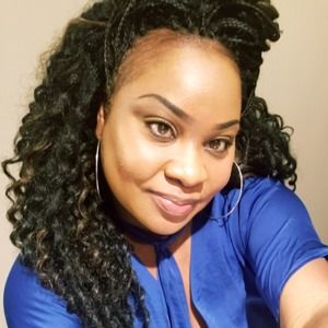 Meet your Posher, Andrea